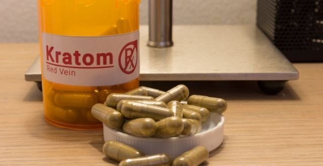 what-is-kratom-benefits-and-side-effects