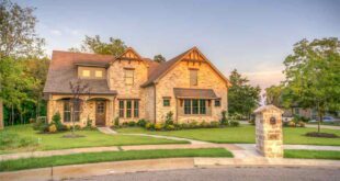 First Impressions From the Curb How a Driveway Entrance Shapes the Way a Home Feels
