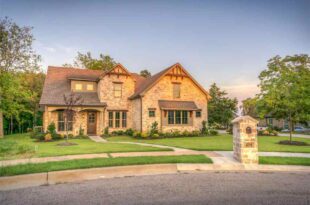 First Impressions From the Curb How a Driveway Entrance Shapes the Way a Home Feels